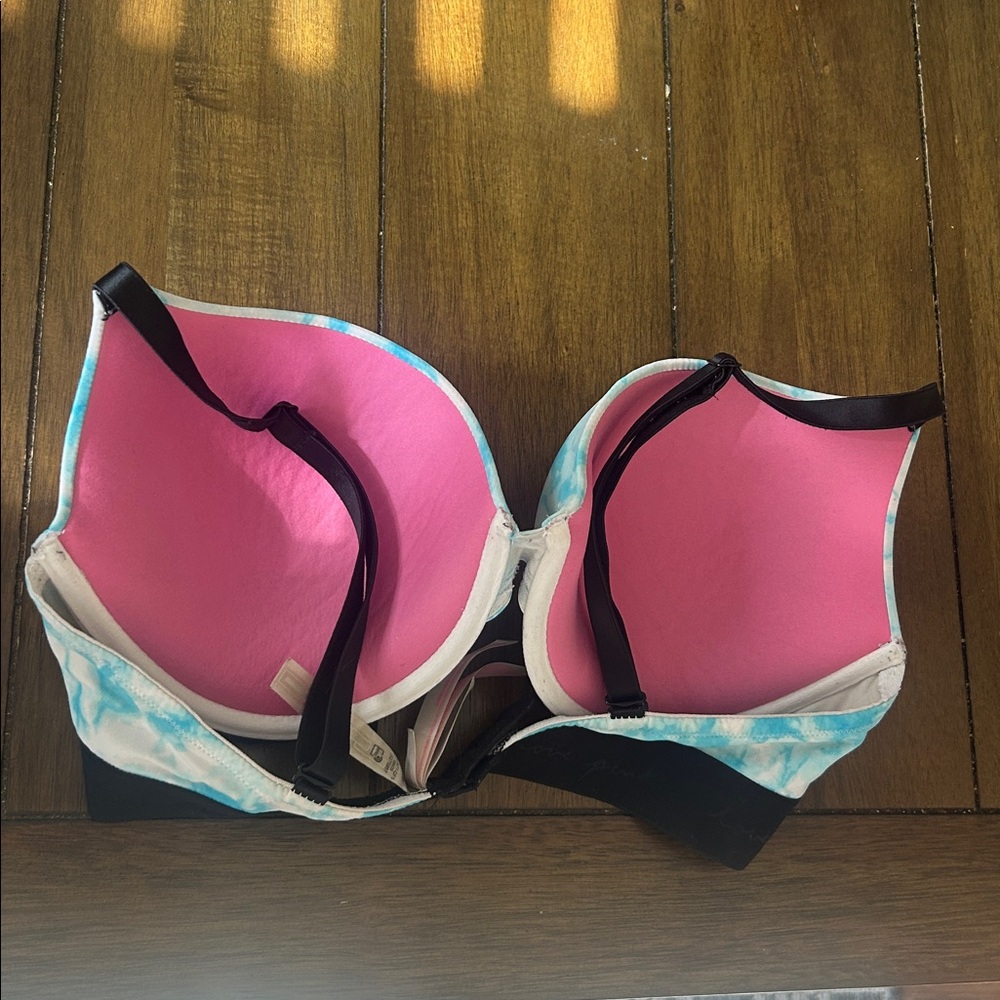 PINK by VS wear everywhere pusup bras size 36DD - Picture 3 of 5